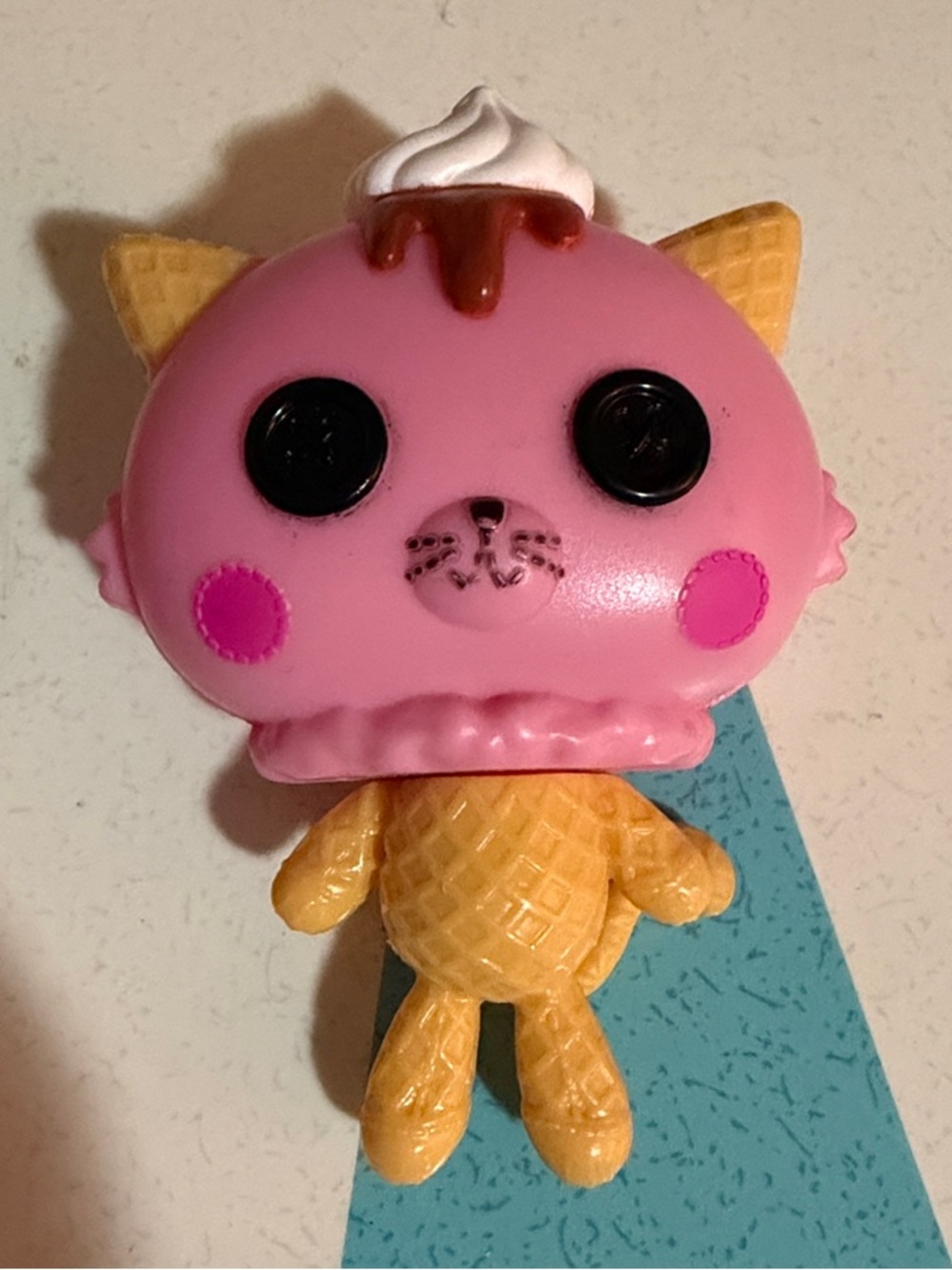 Lalaloopsy Scoops Cat 2012
